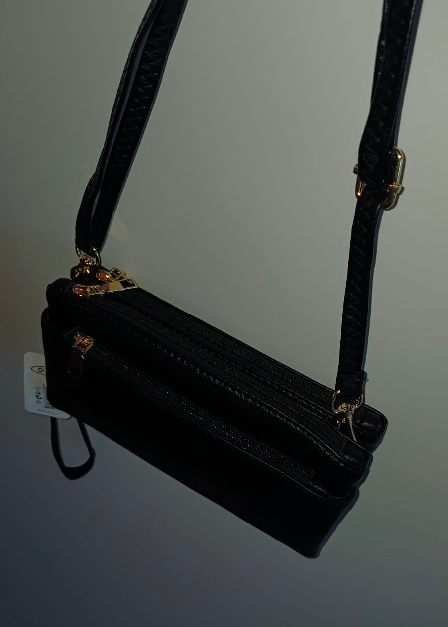 POCHETTE CON TRACOLLA