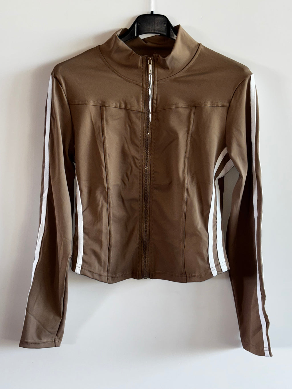 TUTA COMPLETA A ZAMPA