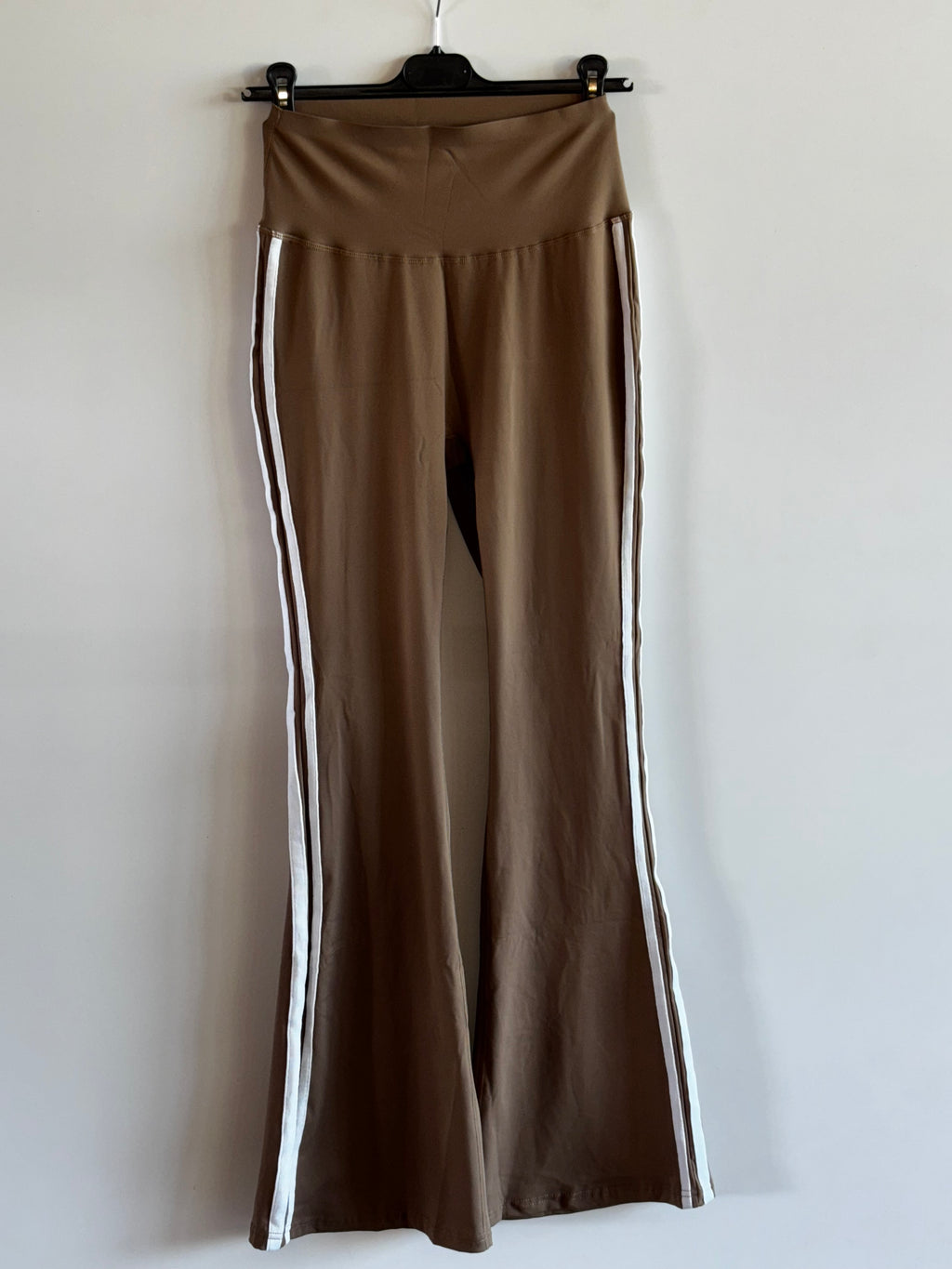 TUTA COMPLETA A ZAMPA