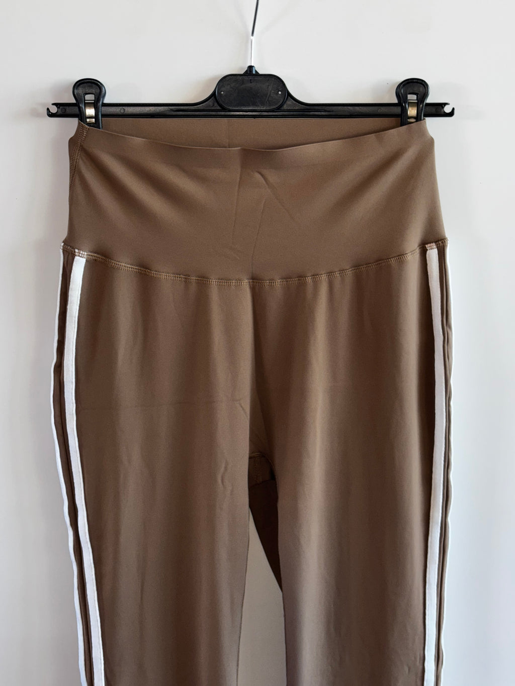 TUTA COMPLETA A ZAMPA