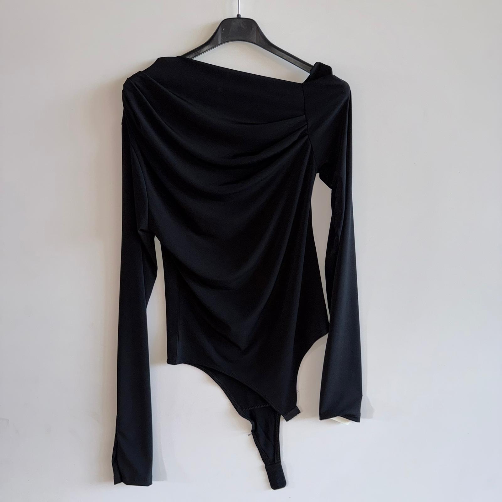 Body Con Scollatura sulla Spalla