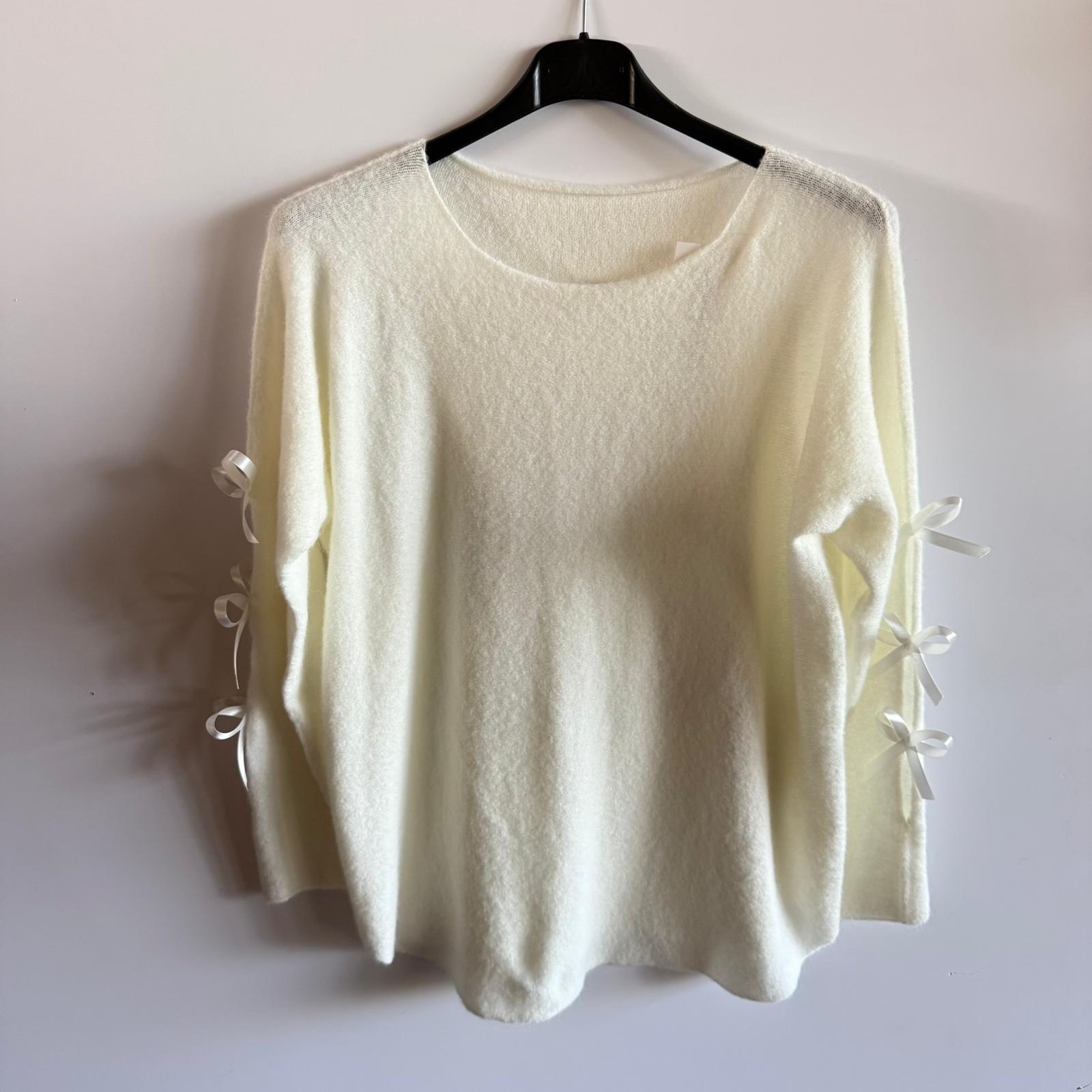 Maglioncino Dettaglio Fiocco