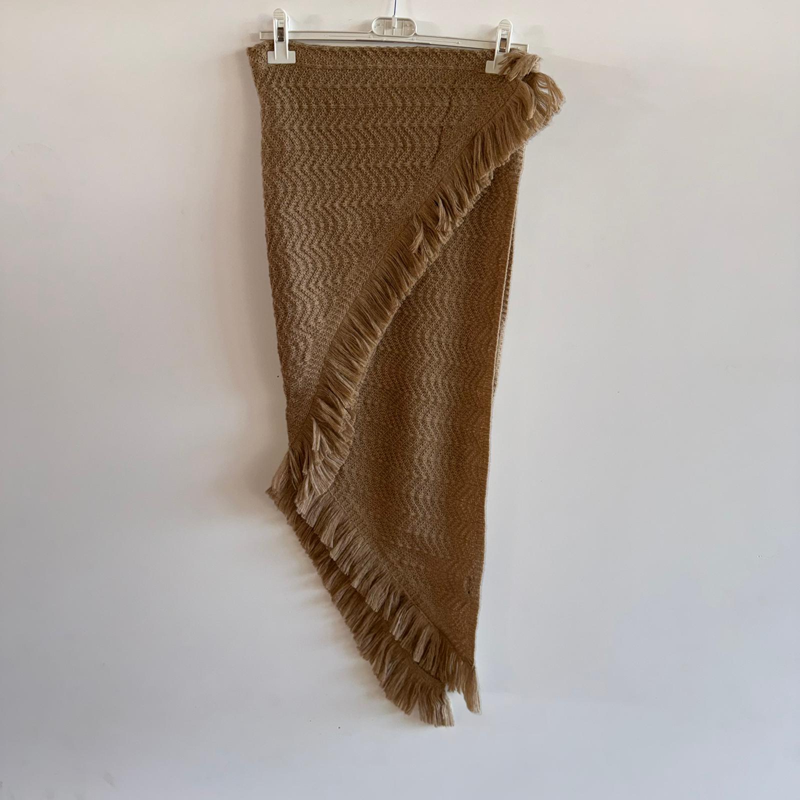 Mantella Dettaglio Fibbia